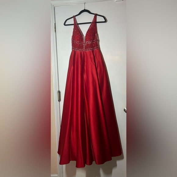PROM DRESS/FORMAL DRESS/WEDDING OCCASION - Picture 6 of 6